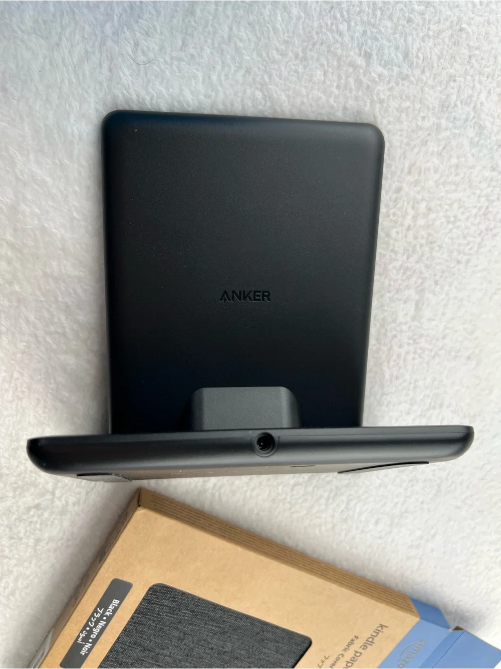 Kindle Paperwhite Accessory Bundle Case + Anker Wireless Charging Dock - Picture 6 of 7